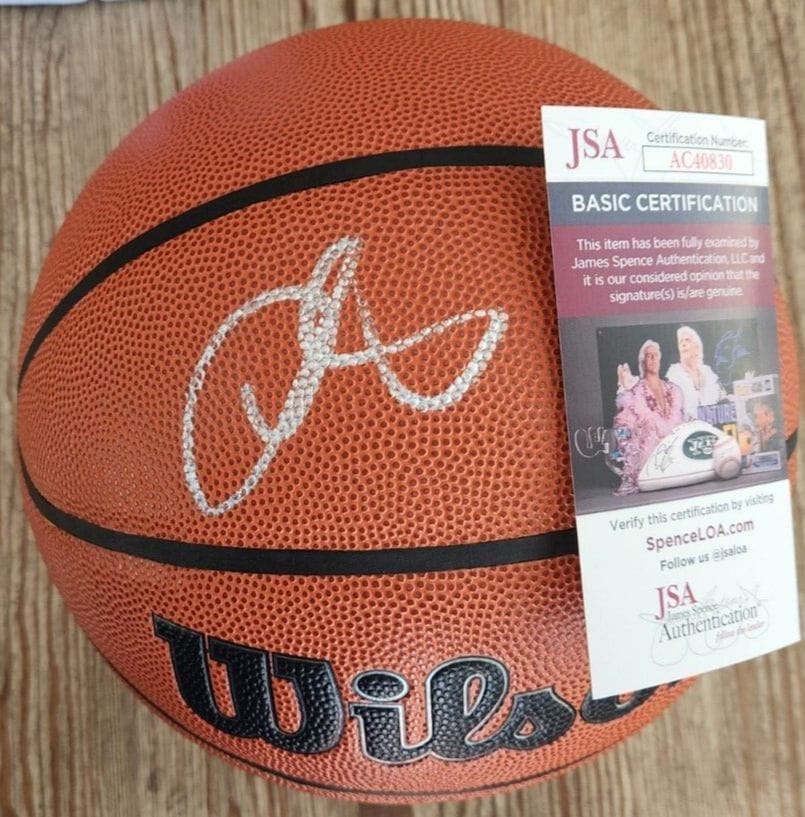DeMar DeRozan Signed Chicago Red Custom Double-Suede Framed basketball –  CollectibleXchange