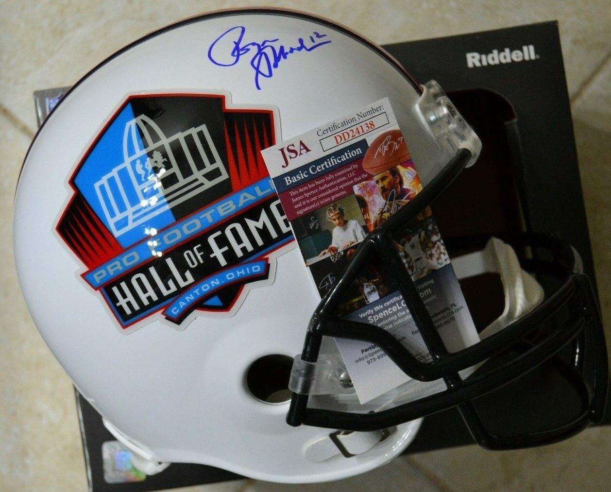 Roger Staubach Memorabilia, Autographed Roger Staubach Collectibles