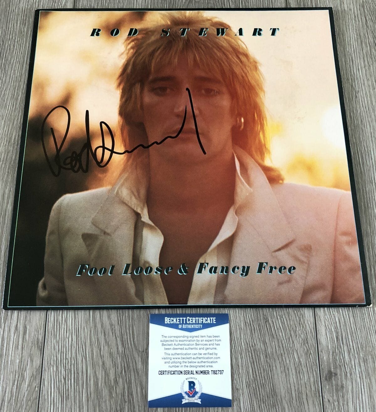 Rod Stewart signed Foot Loose & Fancy Free album vinyl record COA exact proof STAR Rod Stewart signed Foot Loose & Fancy Free album vinyl record COA exact proof STAR