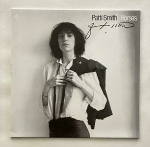 PATTI SMITH SIGNED AUTOGRAPH ALBUM VINYL RECORD – HORSES, PUNK ROCK ICON W/ JSA
 COLLECTIBLE MEMORABILIA