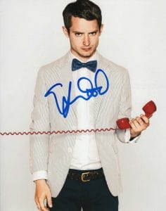 LORD OF THE RINGS ACTOR ELIJAH WOOD AUTOGRAPHED 8×10 PHOTO COA COLLECTIBLE MEMORABILIA