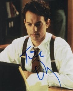TOM HANKS SIGNED AUTOGRAPH 8X10 PHOTO – FORREST GUMP, CAST AWAY, THE GREEN MILE COLLECTIBLE MEMORABILIA
