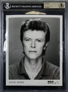 DAVID BOWIE AUTHENTIC SIGNED 8×10 BLACK & WHITE PROMOTIONAL PHOTO BAS SLABBED COLLECTIBLE MEMORABILIA