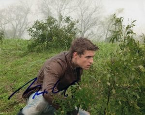 MAX IRONS SIGNED AUTOGRAPH 8X10 PHOTO – THE HOST STUD, THE RIOT CLUB, WHITE GOLD COLLECTIBLE MEMORABILIA