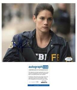 MISSY PEREGRYM “FBI” AUTOGRAPH SIGNED ‘AGENT MAGGIE BELL’ 8×10 PHOTO C ACOA COLLECTIBLE MEMORABILIA