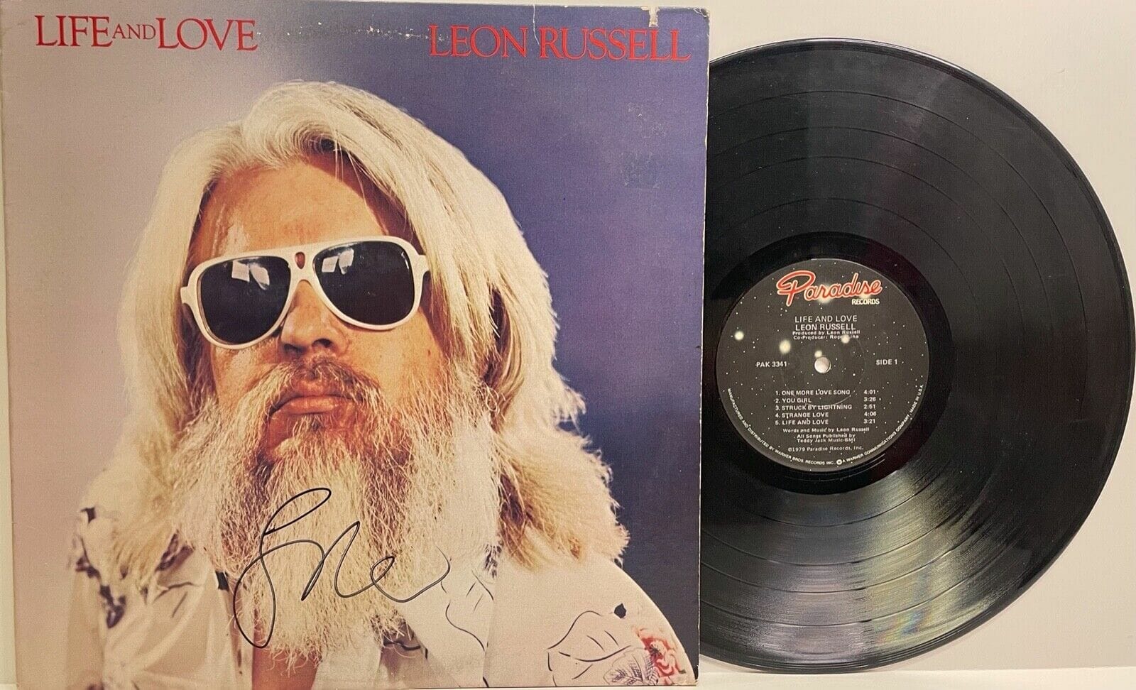 LEON RUSSELL SIGNED AUTOGRAPH LP COVER “LIFE AND LOVE” VINYL JSA COA COLLECTIBLE MEMORABILIA