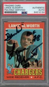 LANCE ALWORTH HAND SIGNED 1971 TOPPS FOOTBALL TRADING CARD HOF PSA SLABBED COLLECTIBLE MEMORABILIA