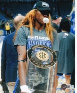 RHYNE HOWARD SIGNED KENTUCKY WILDCATS WNBA BASKETBALL 8X10 PHOTO BECKETT BF81406 COLLECTIBLE MEMORABILIA
