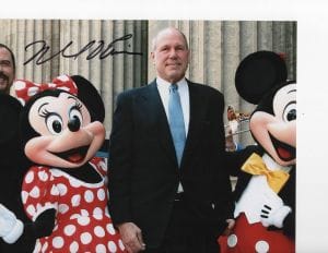 DISNEY CEO MICHAEL EISNER SIGNED 8X10 MICKEY AND MINNIE COLLECTIBLE MEMORABILIA
