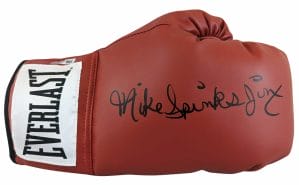 MICHAEL SPINKS AUTHENTIC SIGNED RED EVERLAST BOXING GLOVE BAS WITNESSED COLLECTIBLE MEMORABILIA
