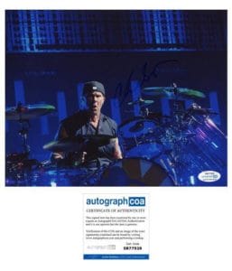 CHAD SMITH “RED HOT CHILI PEPPERS” DRUMMER AUTOGRAPH SIGNED 8×10 PHOTO D ACOA COLLECTIBLE MEMORABILIA