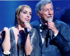 TONY BENNETT HAND SIGNED 8×10 COLOR PHOTO SINGING WITH LADY GAGA JSA COLLECTIBLE MEMORABILIA