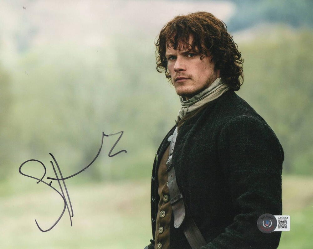 SAM HEUGHAN SIGNED 8X10 PHOTO OUTLANDER AUTHENTIC AUTOGRAPH BECKETT 2 COLLECTIBLE MEMORABILIA