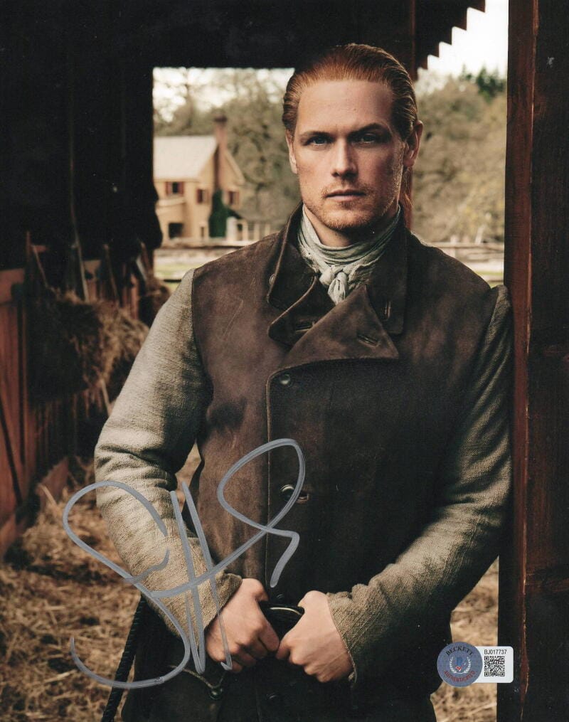 SAM HEUGHAN SIGNED 8X10 PHOTO OUTLANDER AUTHENTIC AUTOGRAPH BECKETT 8 COLLECTIBLE MEMORABILIA