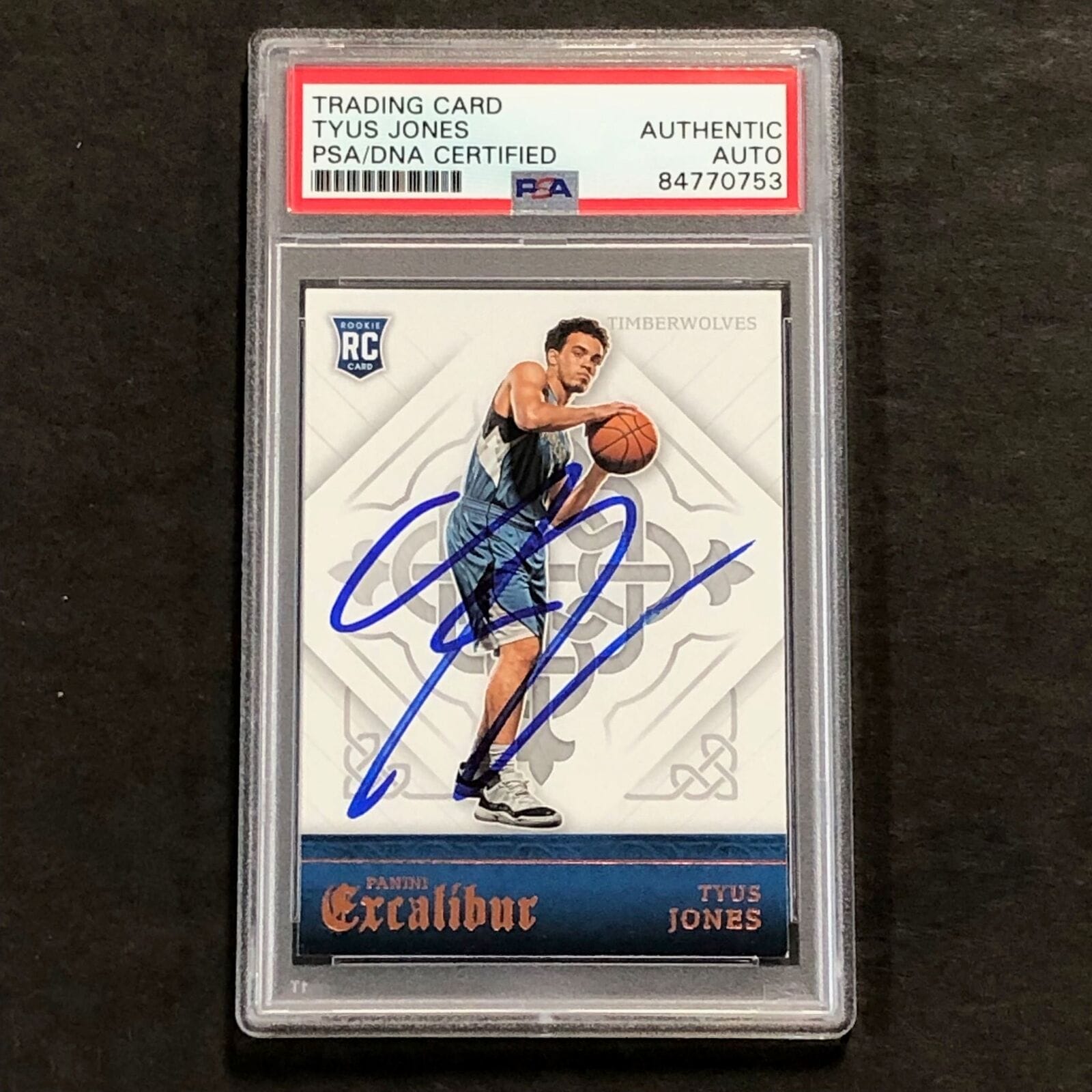 2015-16 Panini Excalibur #188 Tyus Jones Signed Card AUTO PSA Slabbed ...