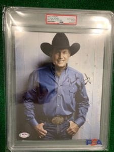 GEORGE STRAIT HAND SIGNED 8×10 COLOR PHOTO BEST POSE EVER PSA SLABBED COLLECTIBLE MEMORABILIA