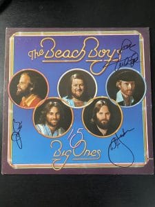 BEACH BOYS SIGNED AUTOGRAPH VINYL RECORD 15 BIG ONES LOVE JOHNSTON JARDINE PROOF
 COLLECTIBLE MEMORABILIA