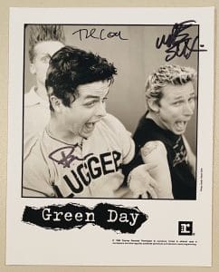 GREEN DAY SIGNED AUTOGRAPHED VINTAGE PRESS 8×10 PHOTO BY ALL 3 FULL JSA LETTER
 COLLECTIBLE MEMORABILIA